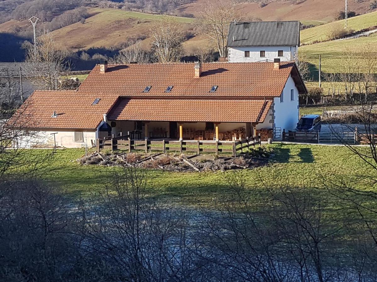Hostal Rural Iratiko Urkixokoa Orbaiceta Exterior photo